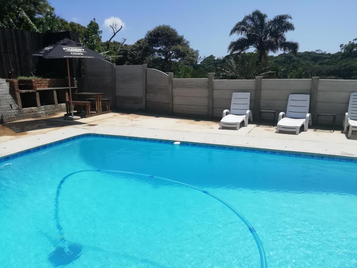 Poolside Guest House Port Shepstone Eksteriør bilde