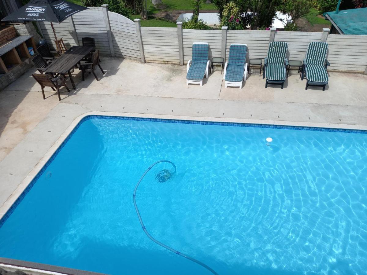 Poolside Guest House Port Shepstone Eksteriør bilde
